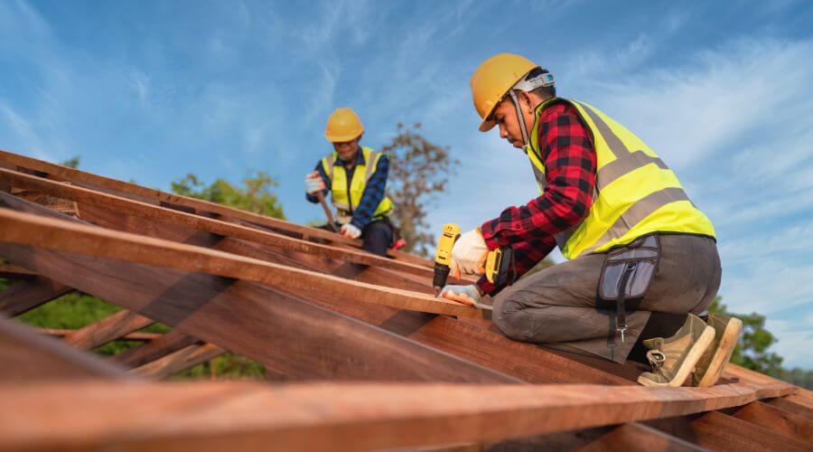 Professional Flat Roofing Installation services in Burt, MI